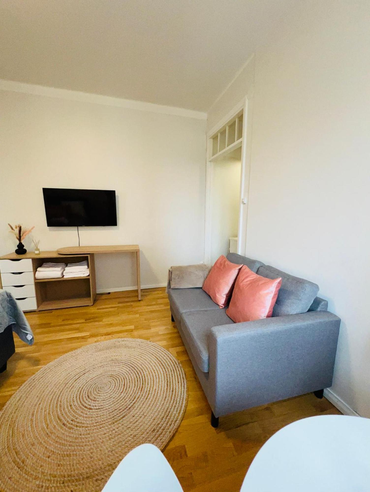 Your Chic Vibrant Airbnb Helsingfors Eksteriør bilde